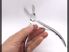 새끼 돼지 이 커터